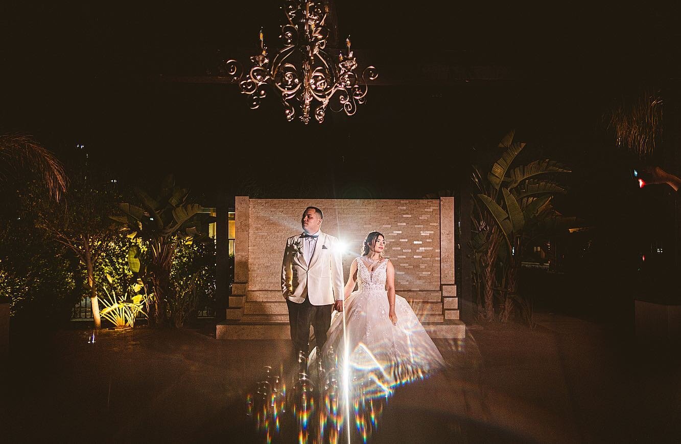 Lights and Love. 
❤️

#weddingphotography #wedding #weddinginspiration #weddingday #bride #weddingdress #weddingphotographer #photography #love #weddings #weddingplanner #bridetobe #groom #weddingideas #prewedding #photographer #photooftheday #destin