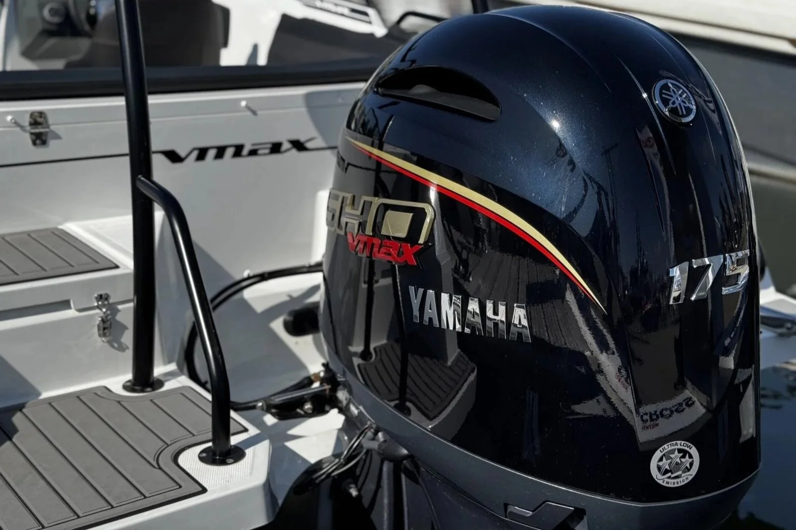 Cross-62-VMAX-175_496.jpg
