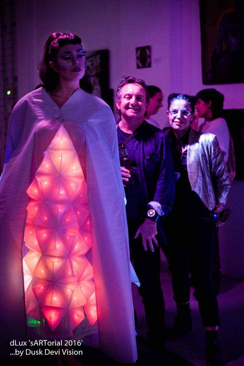 sARTorial_EventImages_DuskDevi_Watermark_210916_DSC1555_crowdshot.png