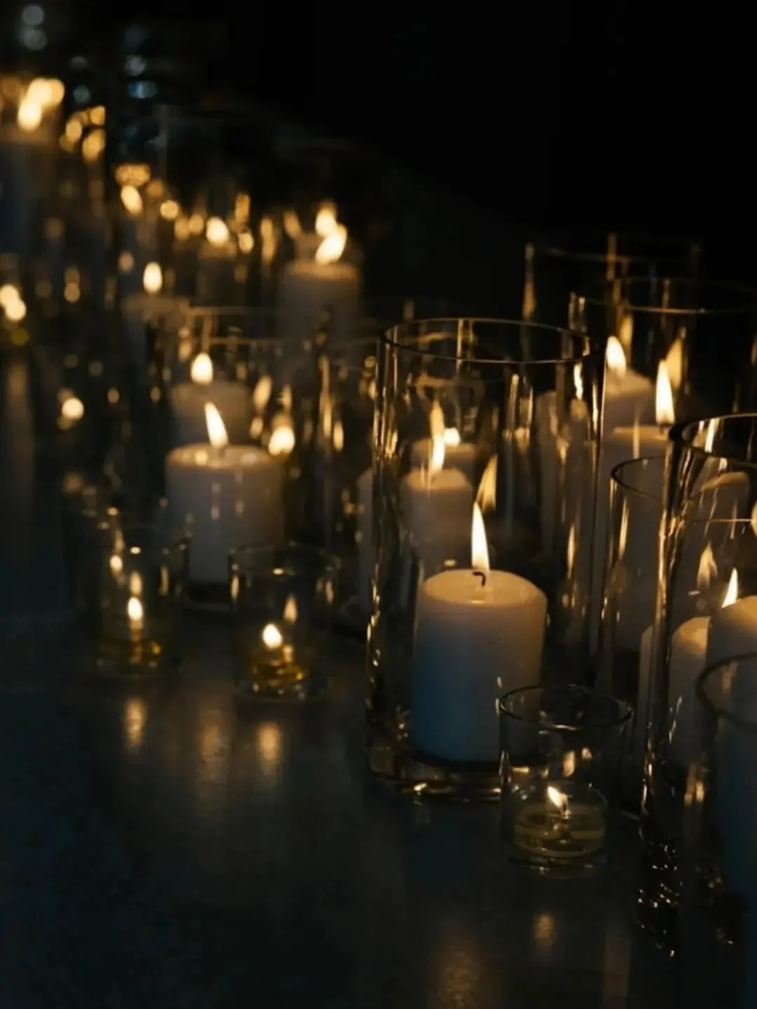 You can never have enough candles 🕯to set the perfect mood.

Our candle set up for my niece Erin and her love Micahel on their wedding day.

@flowersinavase1 
📸 @brownpaperparcel