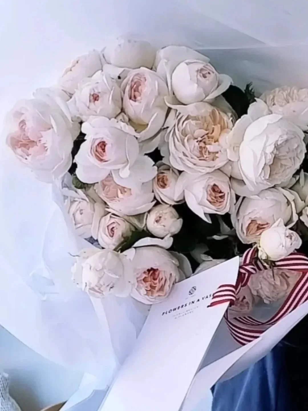 V A L E N T I N E S  D A Y 14th February 

Valentine&rsquo;s Day is almost here ❤️

Our online shop is now open with a beautiful selection of traditional premium roses and romantic mixed-palette bouquets.  Or call us to discuss for that special arran