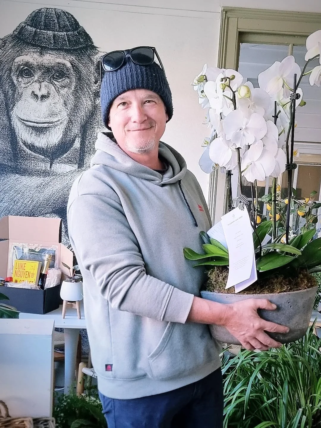 Gorgeous Nicholas is helping us out today, ensuring our bouquets (and orchids) get to our previous Mums safely today. 😇