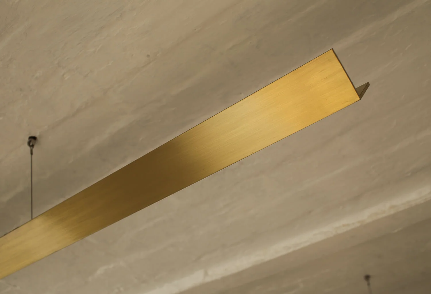 1-bruton-narrow-house-brass-light-bizley-somerset-architect.jpg