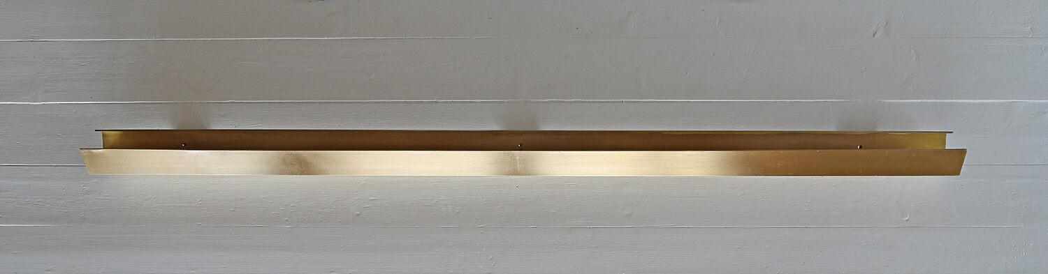 Brass-wall-light-strip-led-bizley-somerset-architect-2.jpg