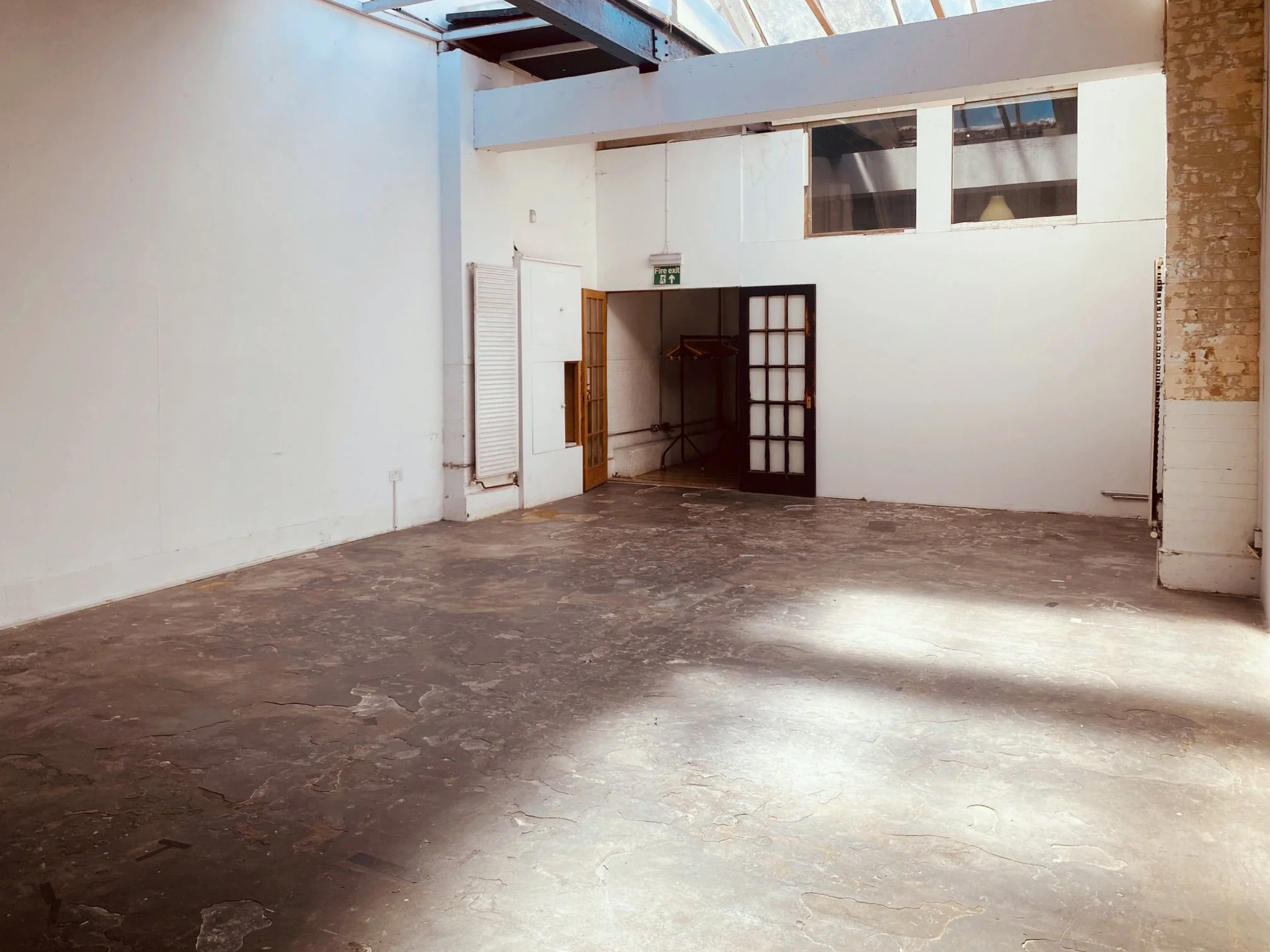 Studio 1-b.jpg