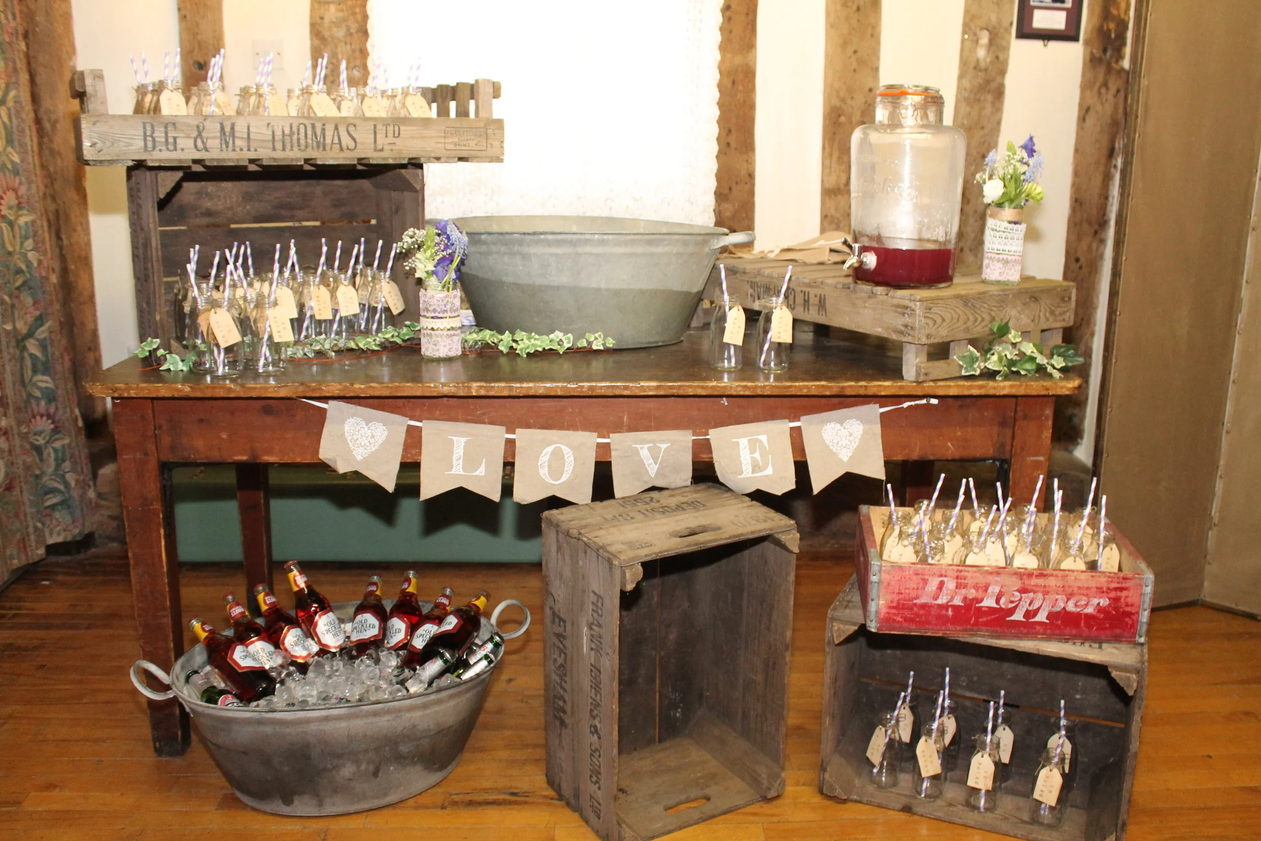 Self serve drinks station.JPG