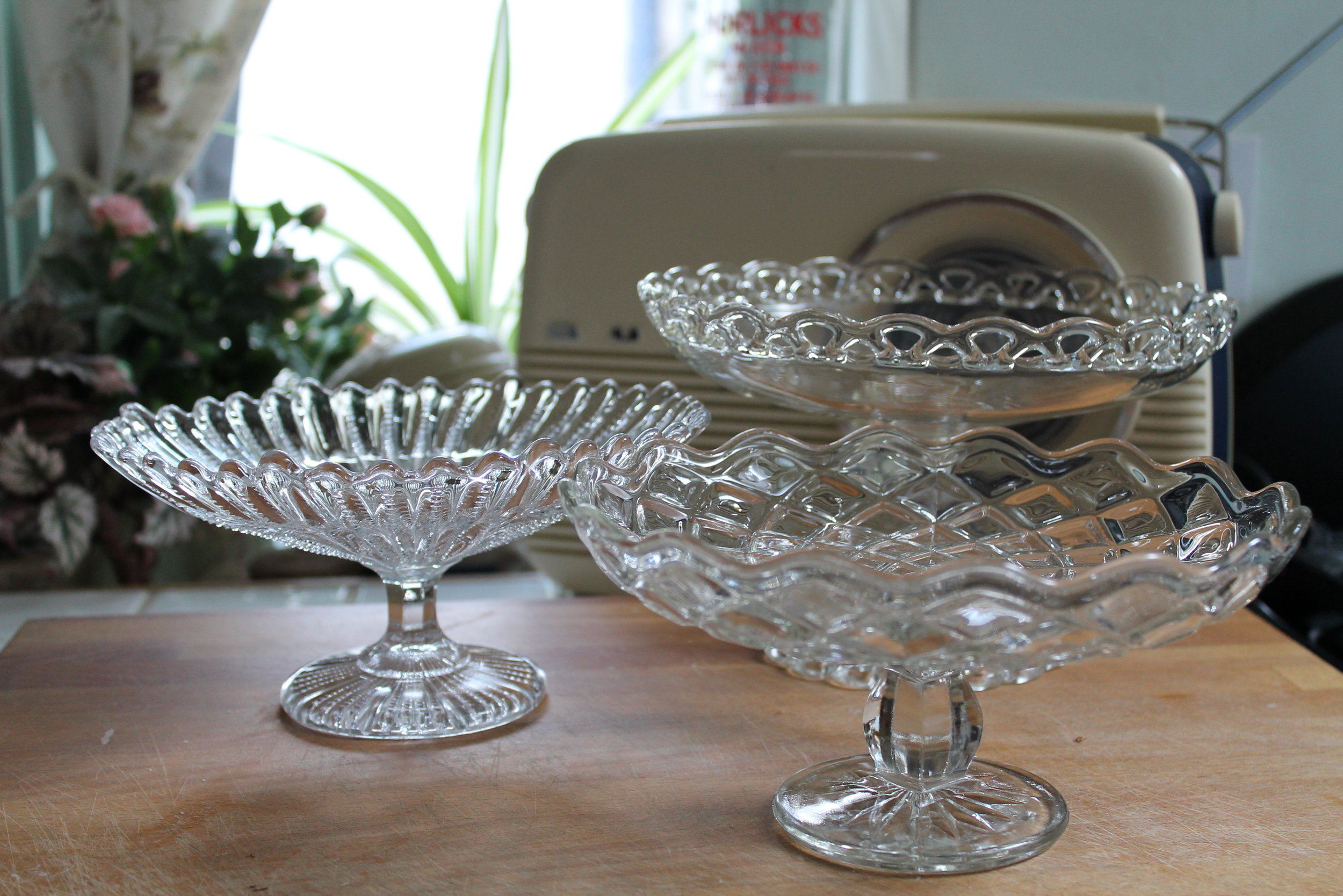 glass cake stands.JPG