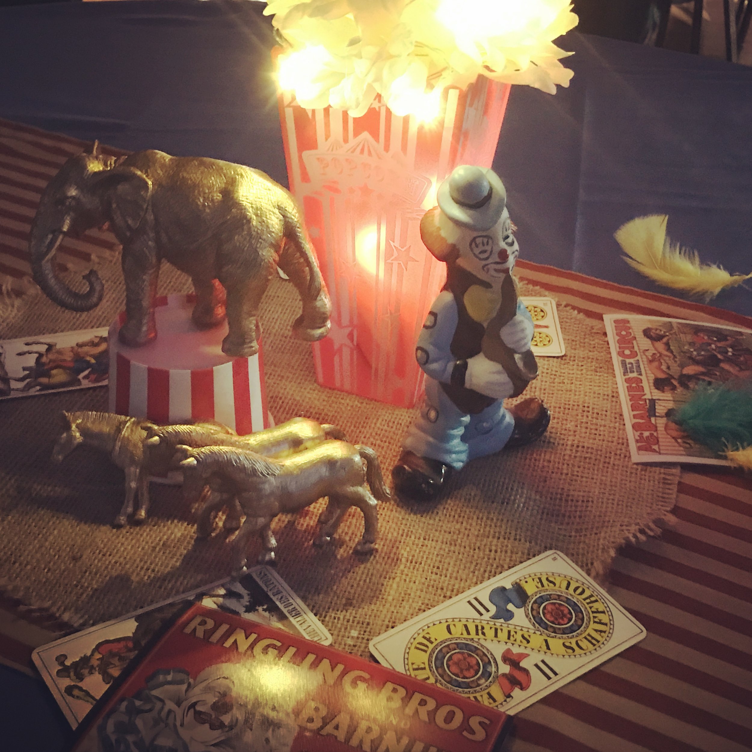 circus theme centre pieces 