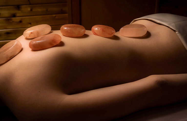 himalayan-salt-massage-1.jpg