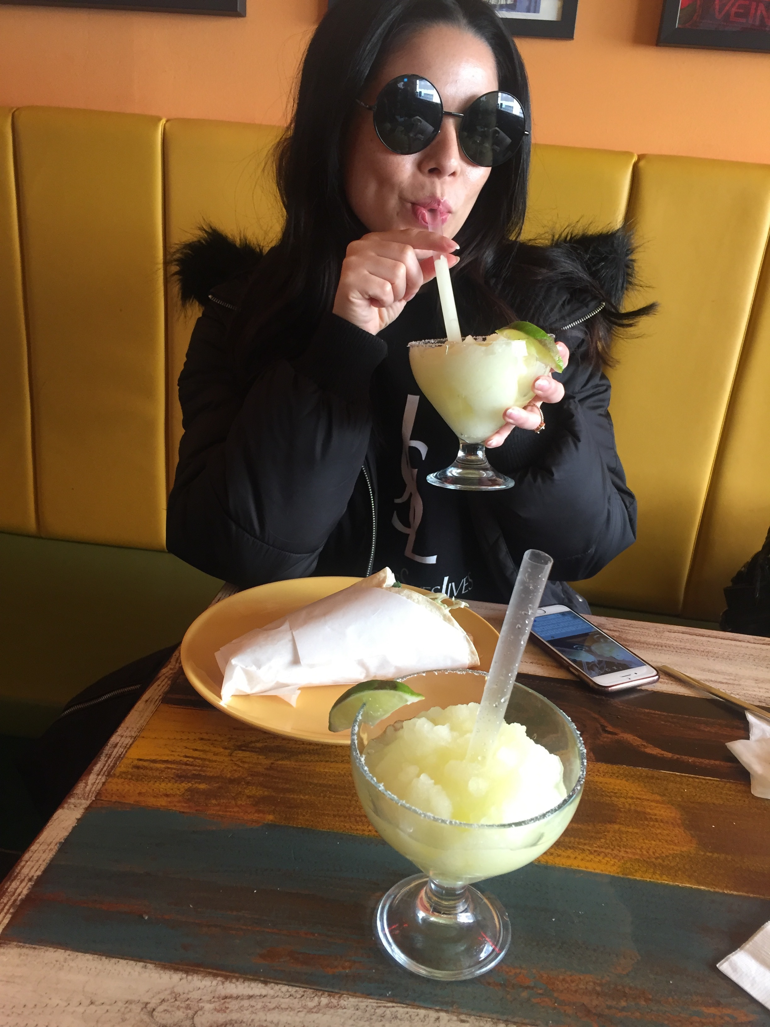 Almeezie looking fab, per usual... before getting her margarita to-go. Only in Korea...