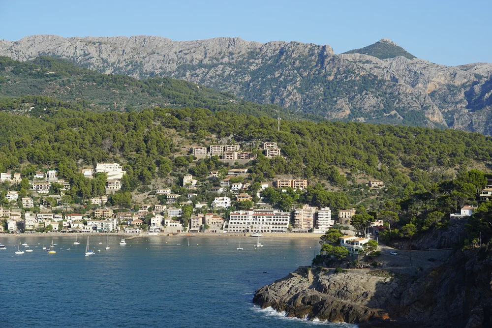 Gr221 Blog Hallaroundtheworld