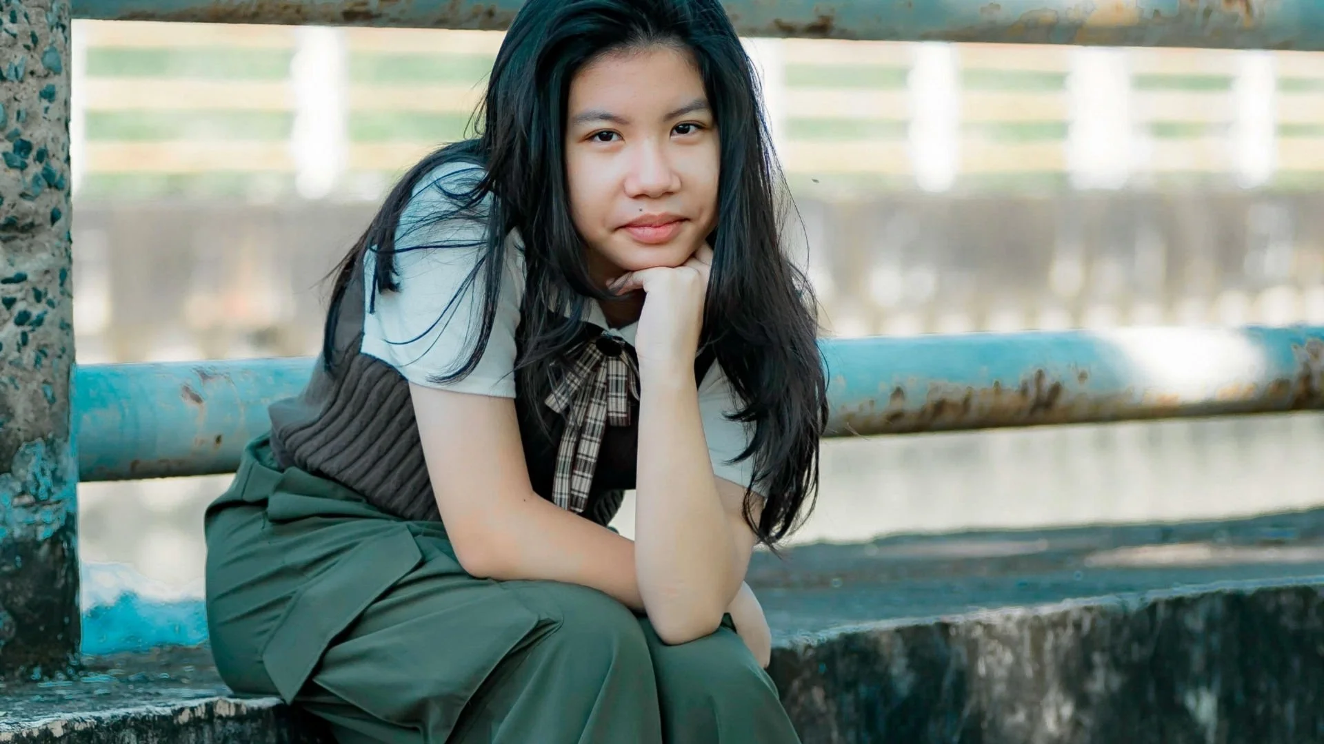 Young teen girl looking for ADHD Treatment