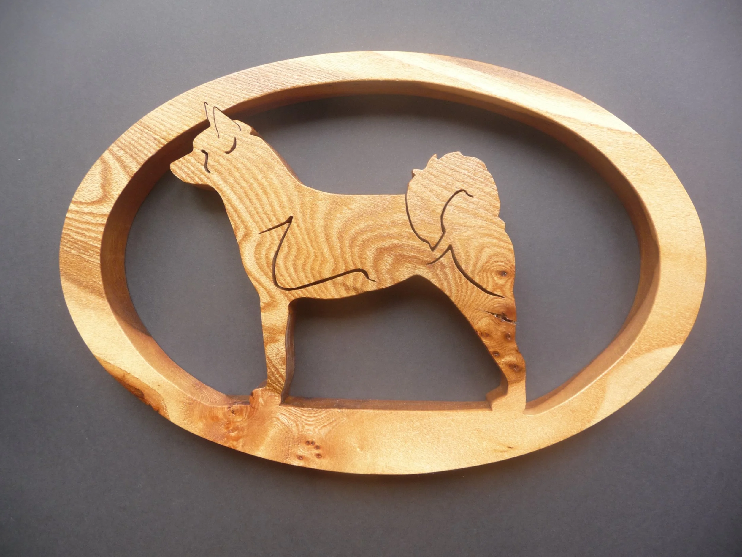 akita oval trivet.JPG