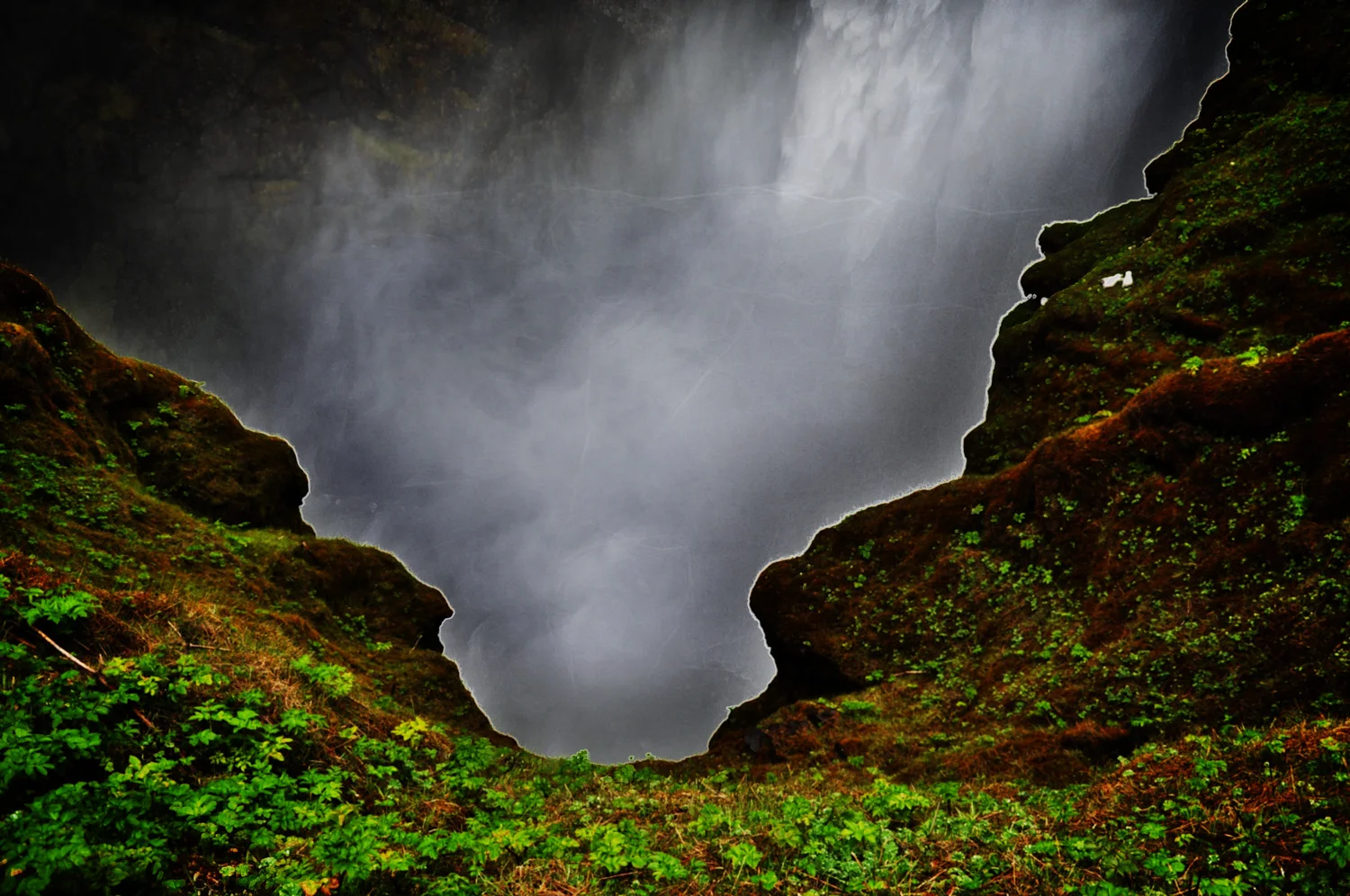 Iceland-waterfall_W.jpg