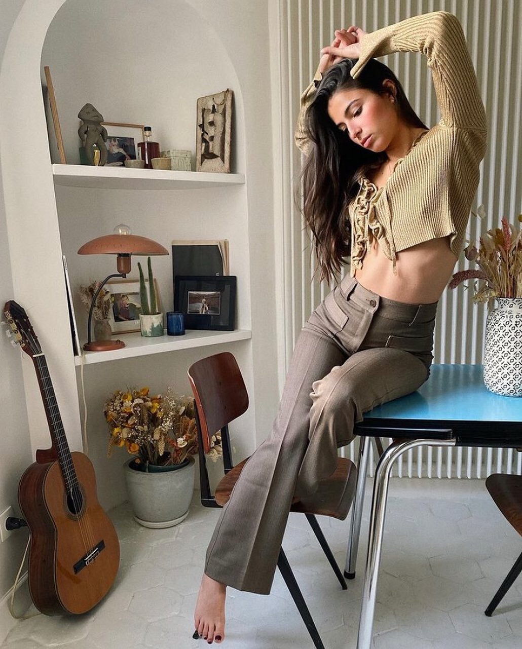 Our Jeanne trousers can never look boring, especially when you wear them 🤎 Stunning @tamaramory in her Jeanne beige chin&eacute; 💋