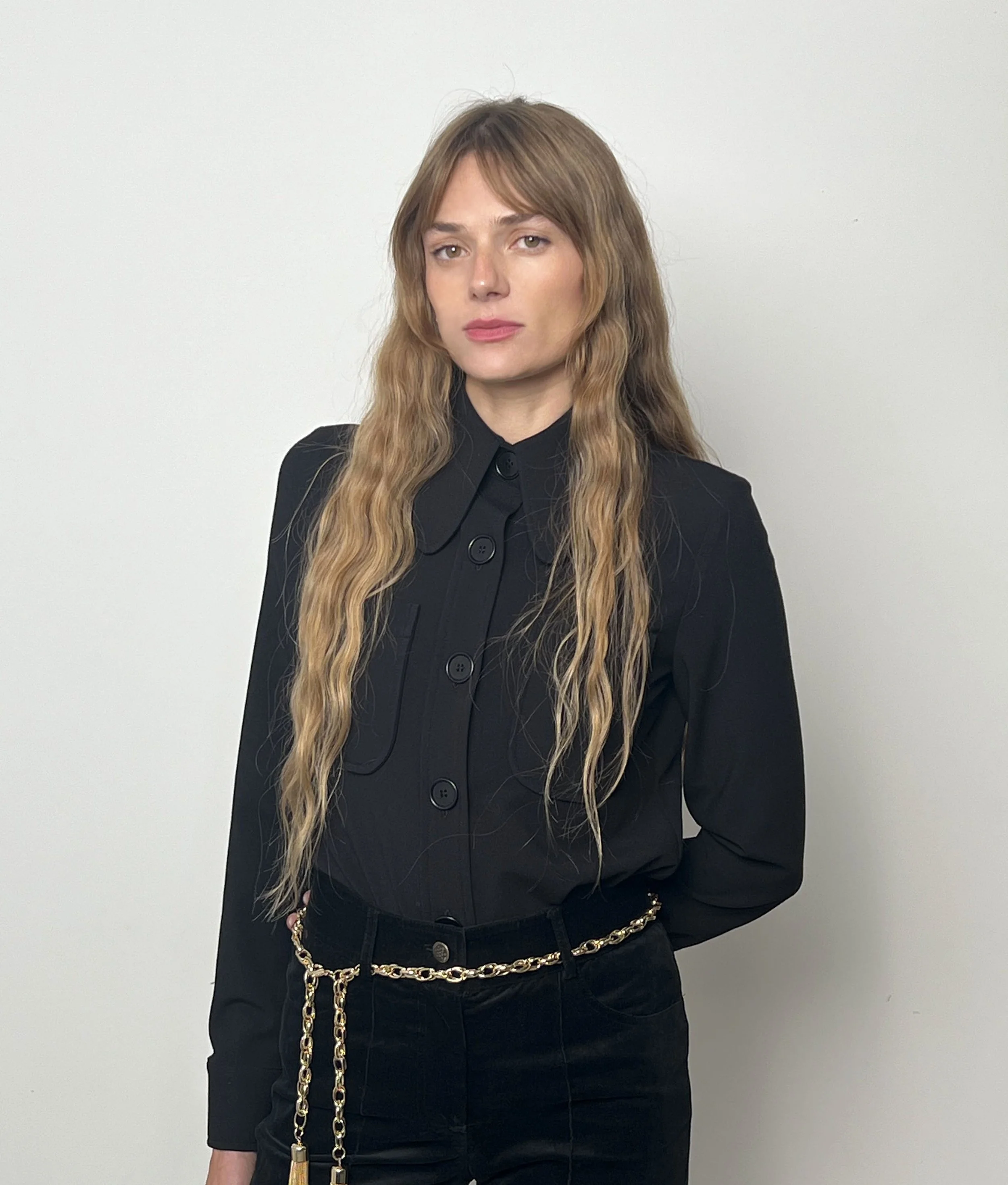 chemise chloe noire rect visage. .jpg