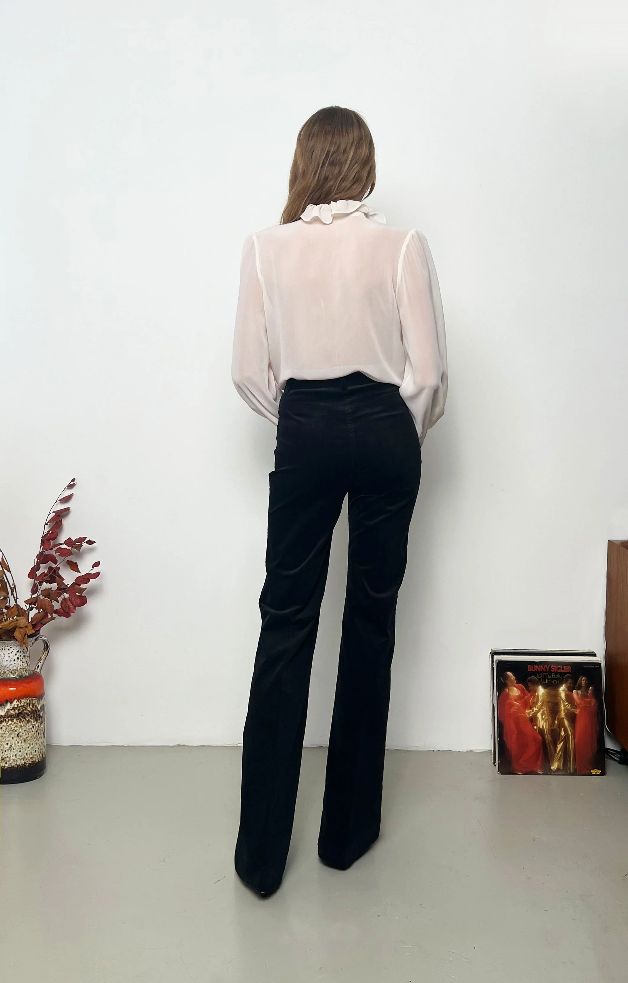 judy velour dos.jpg
