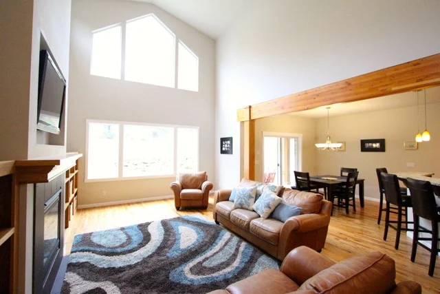 Rocky Hill Residence
