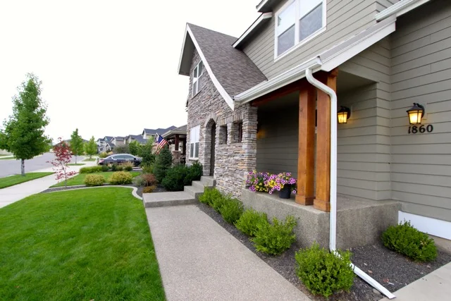 Rocky Hill Residence