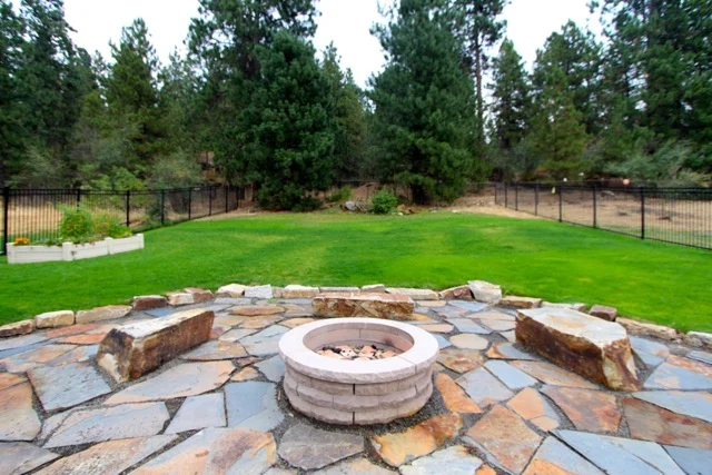 Rocky Hill Residence