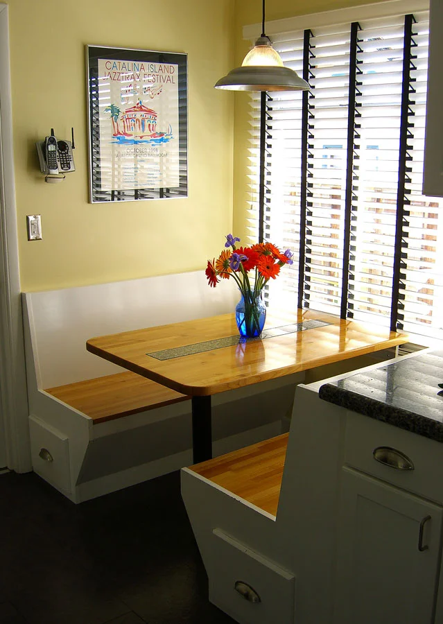 Kitchen Banquette 2