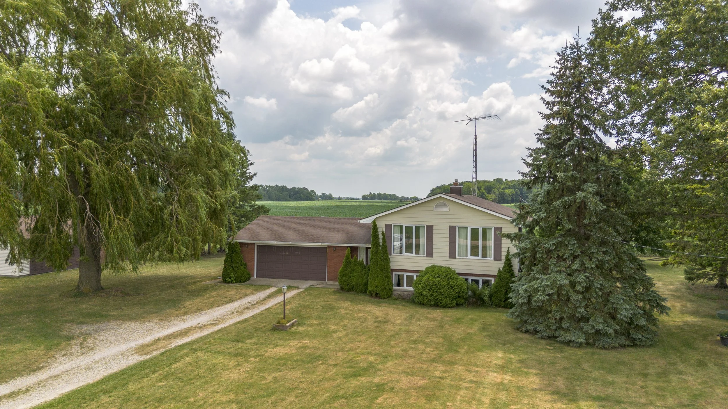 4943-Falconbridge-006.jpg