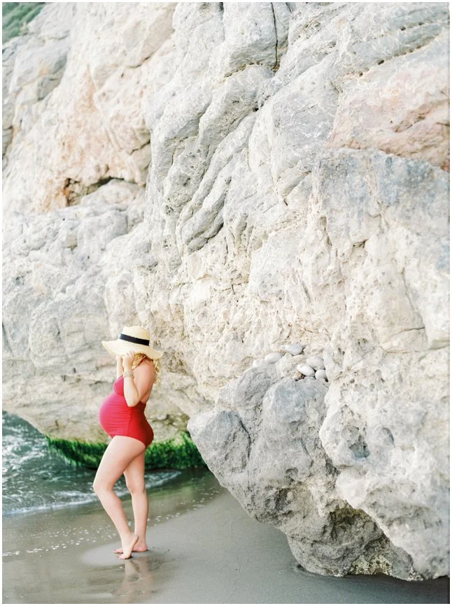 Beach pregnancy session Barcelona