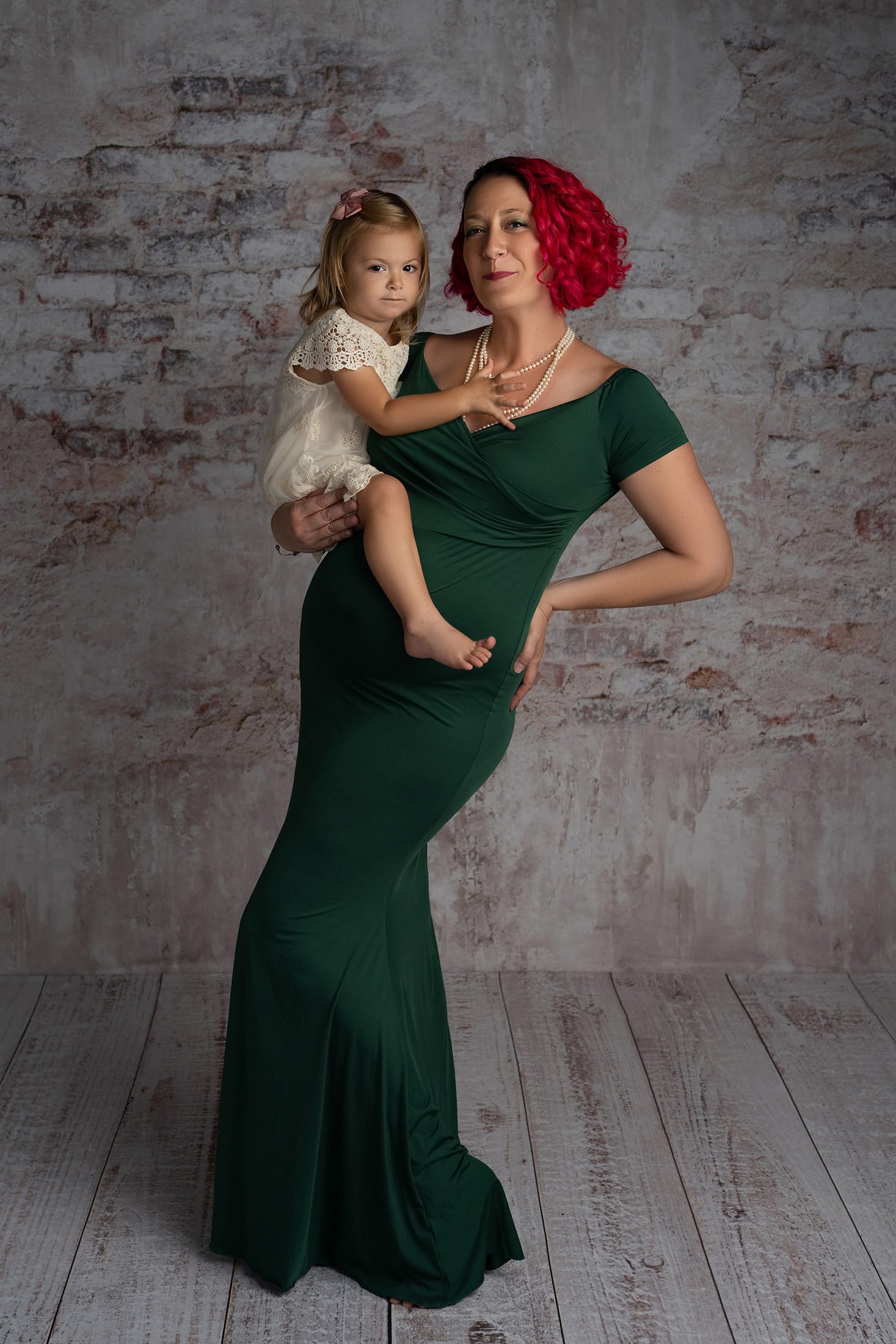 maternity-mom-with-toddler-studio.jpg