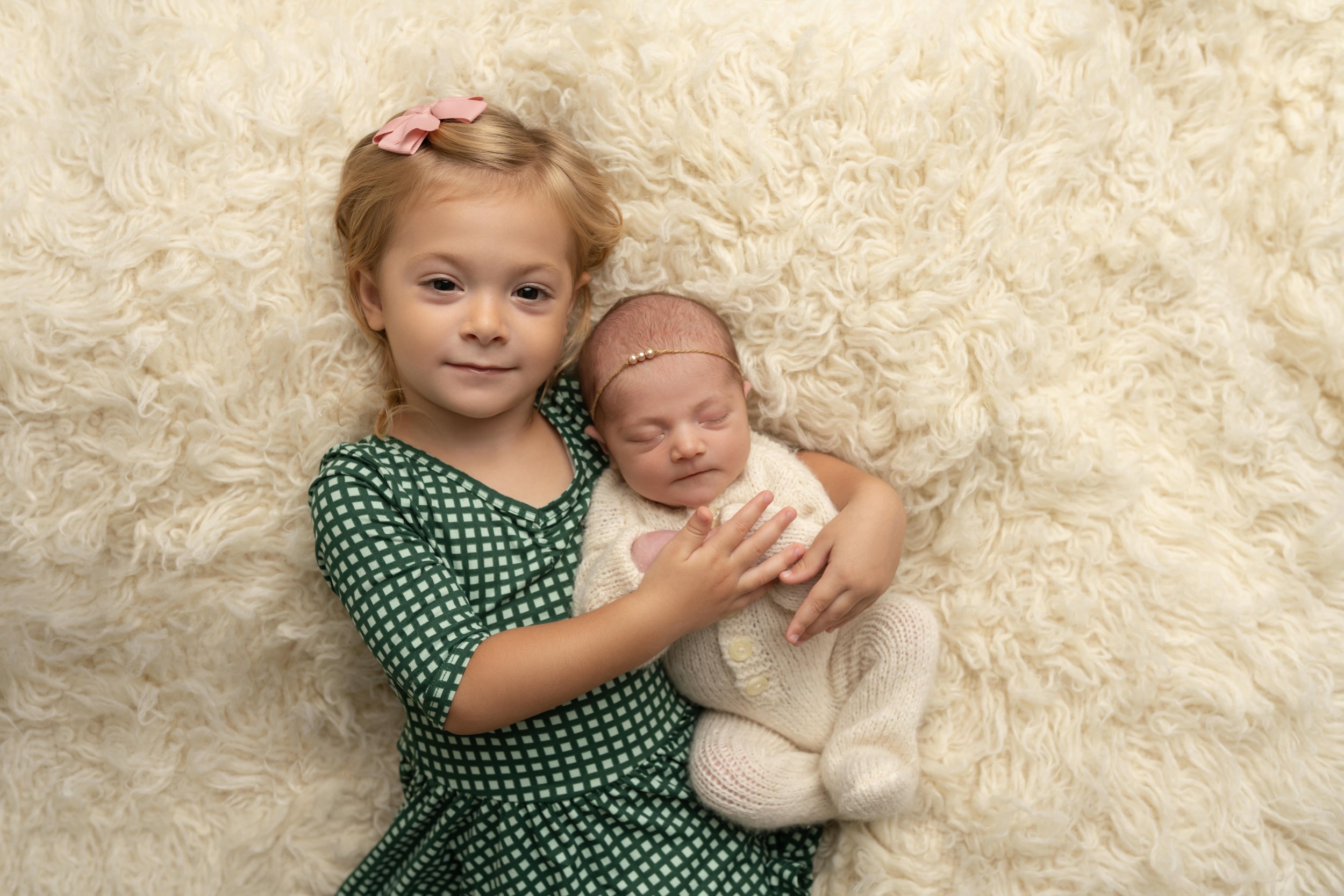 boca-raton-sisters-baby-newborn-session.jpg