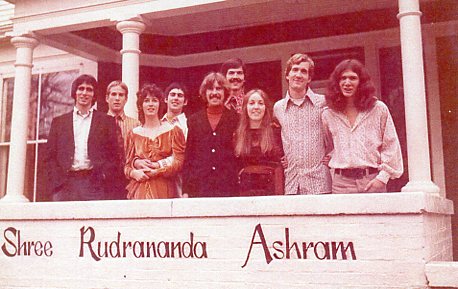 Oxford Ashram in 1972: From left: Doug, Bill Lennertz, Patricia Yinger, Larry Yinger, Dan Spencer, Al Dewitt, Laura Long, James Robinson, Bill
