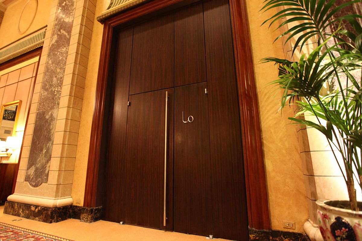 big doors for big restaurant