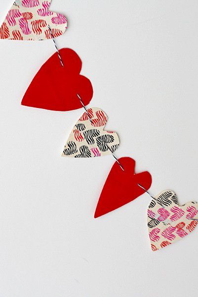 duct-tape-heart-bunting-1544644688.jpg