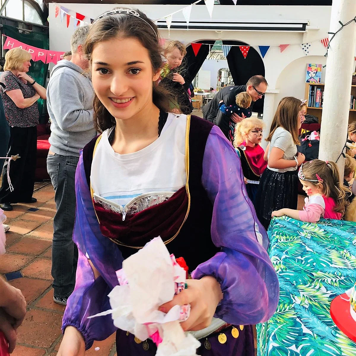 Meet our Entertainers: Maria!