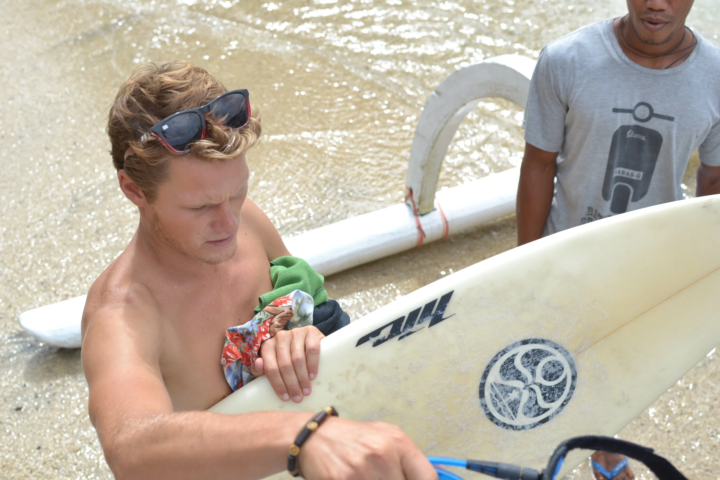 Steve loading his board and gear. 