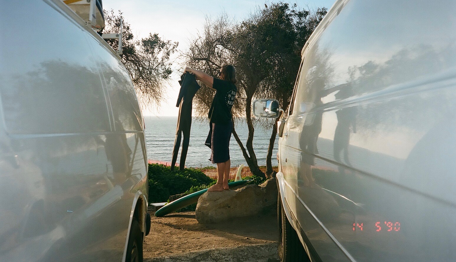 Dylan Bellingan (@myamericandreamtour) suiting up. Shot by Tyler Annalora.