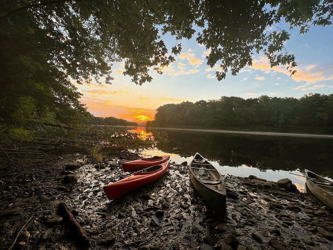 Over the past three days our campers paddled and floated down the Delaware River and spotted bald eagles, built fires, cooked their own meals, set up tents, and took sunset swims. 🌊🛶🦅🏕

The campers had a special time experiencing G-d in nature, s