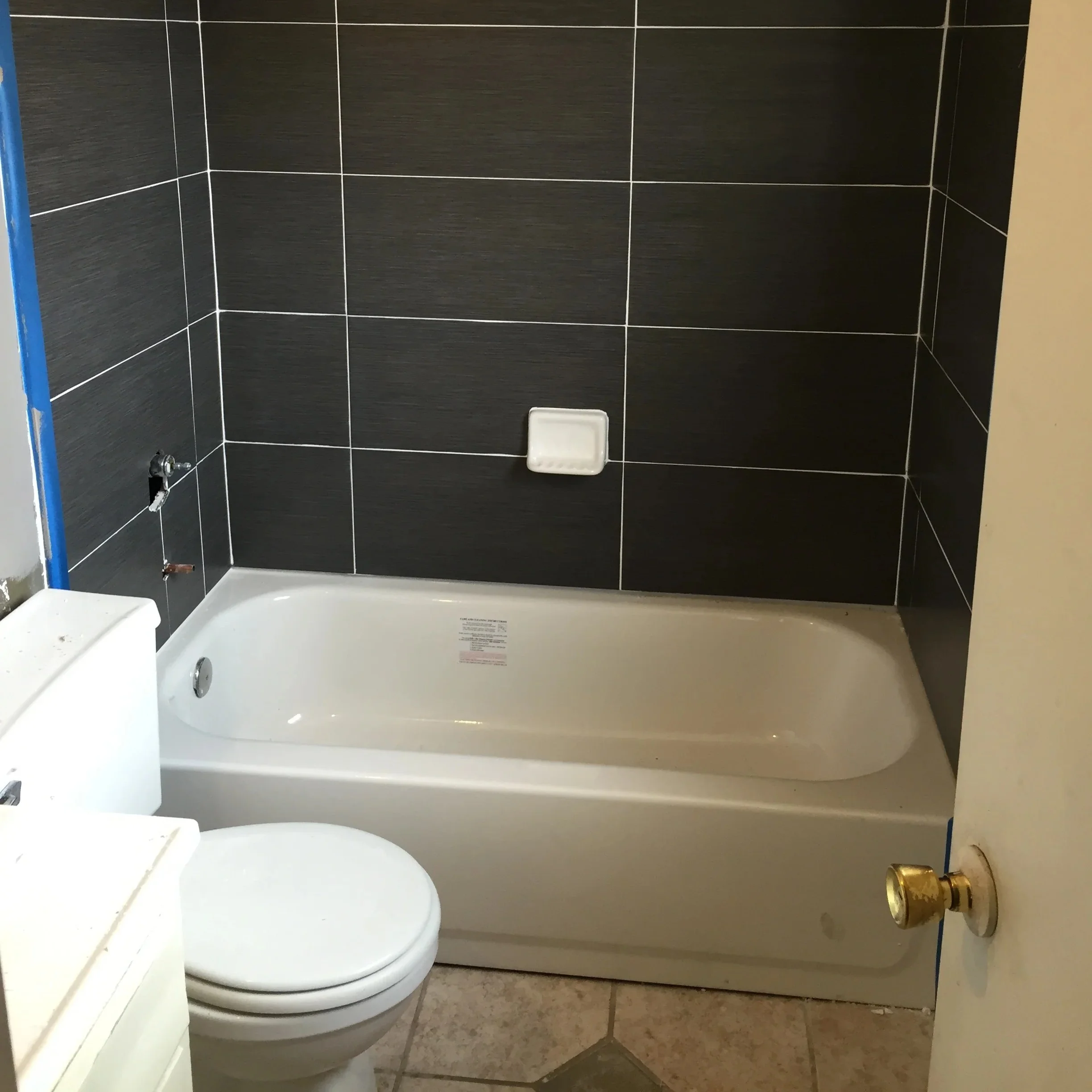 Durable Materials for Long-Lasting Tubs and Showers