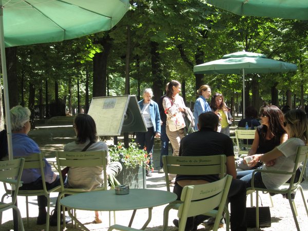 View from my table at Café Richard at the Pavilion de la Fontaine in the Jardin du Luxembourg (Luxembourg Gardens), Paris, France.