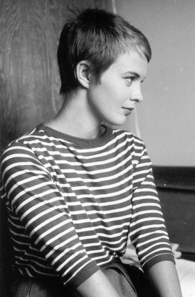 Jean Seberg in à bout de souffle 1960 from https://www.pinterest.com/unefemme/gamine-style/