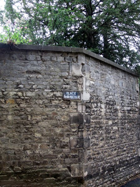 Place Reine Mathilde where Matilda of Flanders rests in a crypt at the Abbey aux Dames