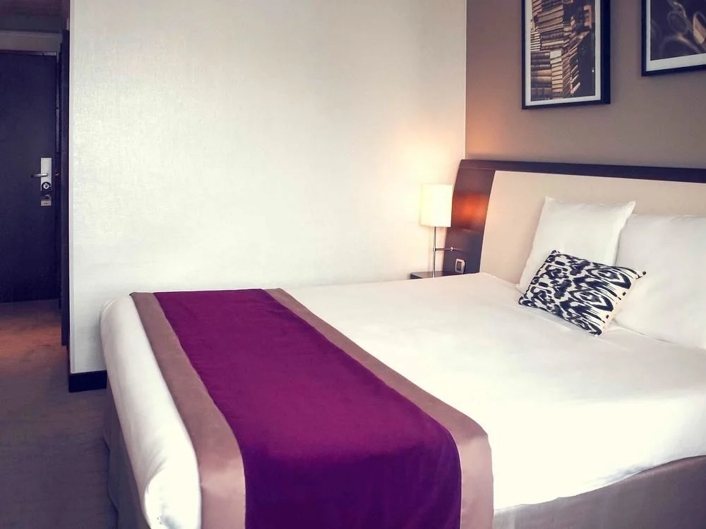 A room at the Hotel Mercure in Angers. Photo from ebooker.com