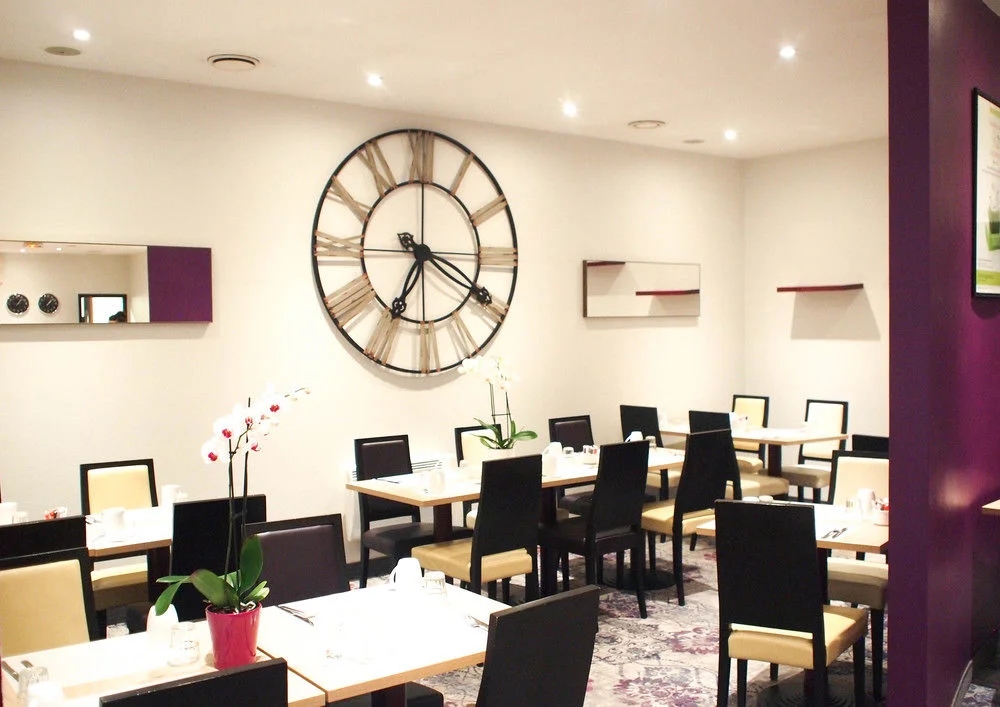 The restaurant and breakfast room at the Hotel Mercure in Angers. Photo from ebooker.com