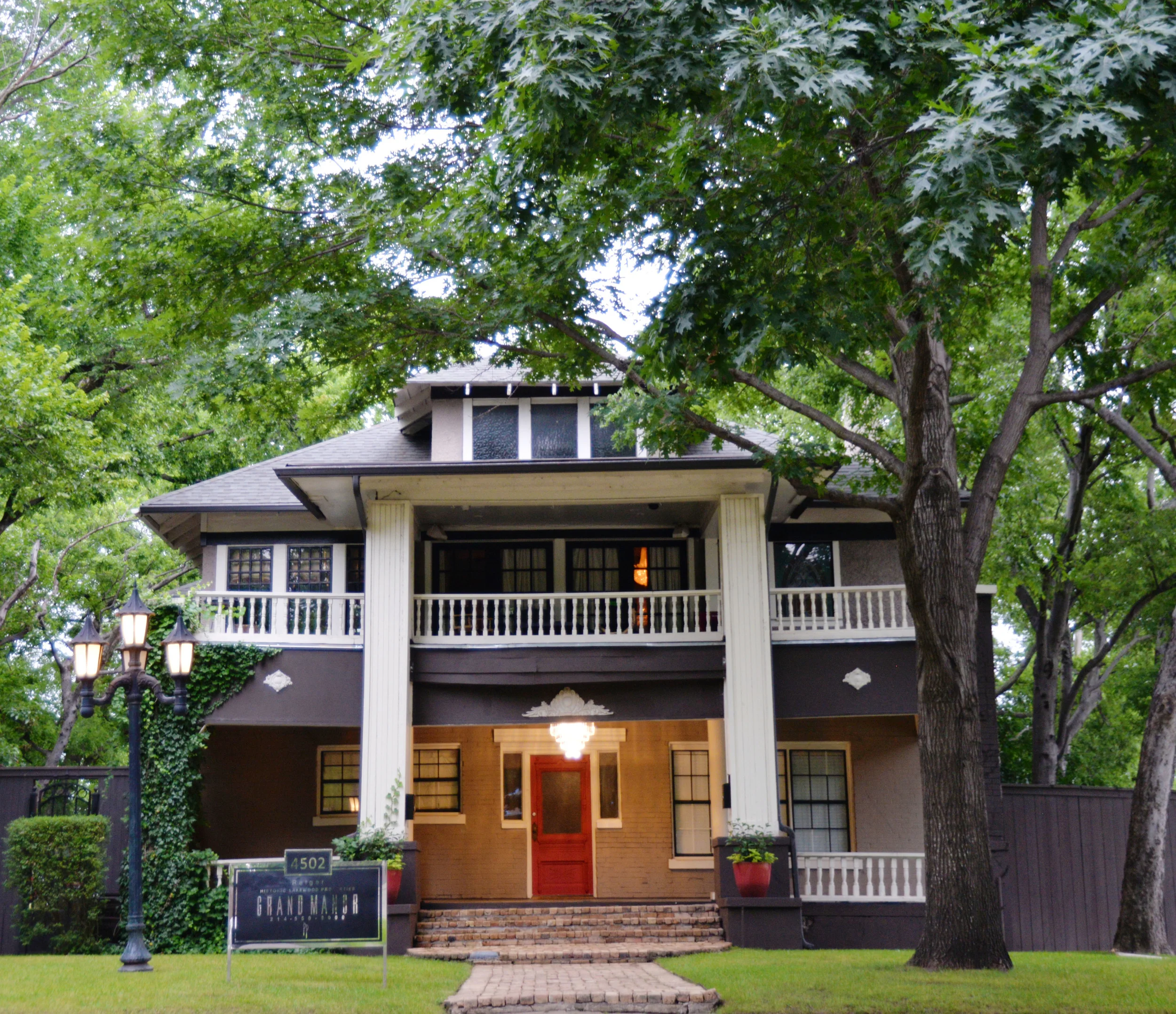 Premier Properties — 180 East Dallas Management