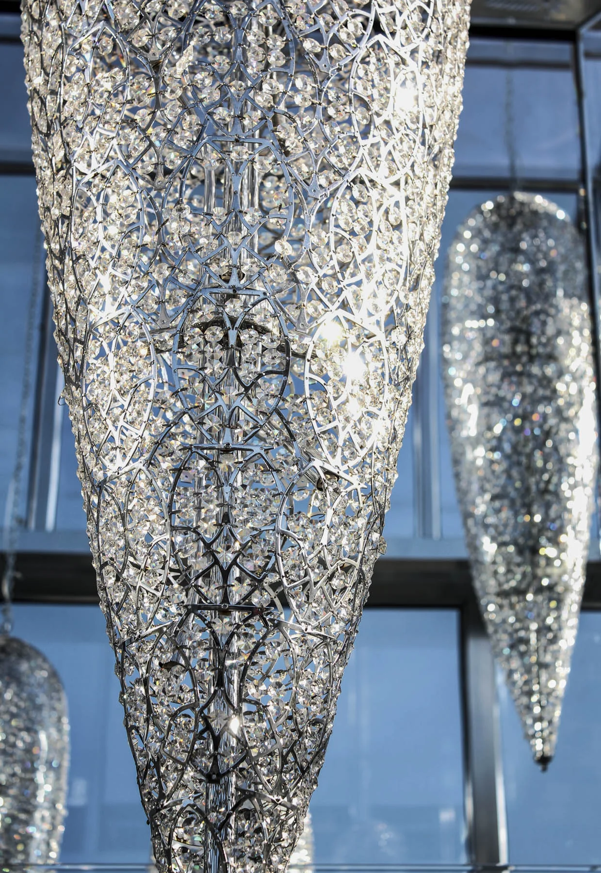 5200 Gast - Chandelier Detail1.jpg