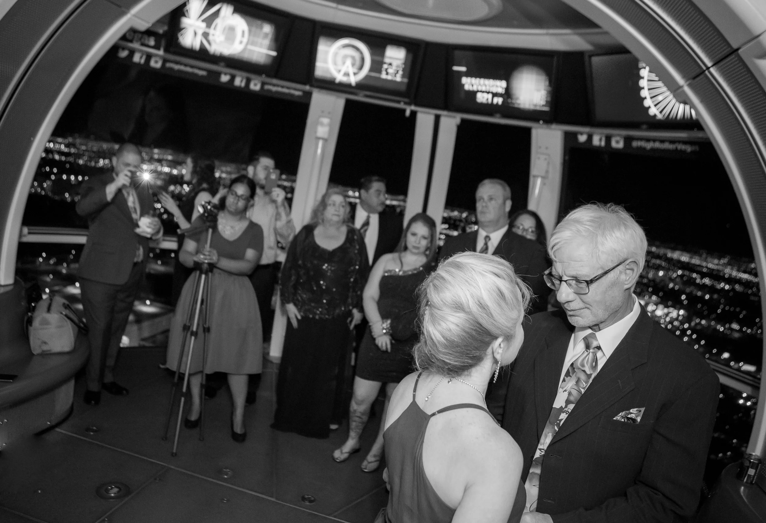 First Dance on the High Roller Wedding Chapel in the Sky
