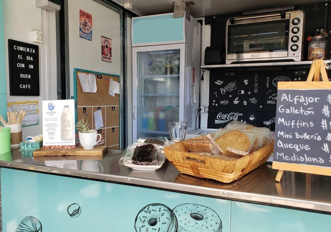 05 holateamo packaging ilustrado alimentacion saludable+diseno+grafico+chile+graphic+design+brand+id+metta+maria+jose+munoz+cox+diseno+web+identidad2.jpg