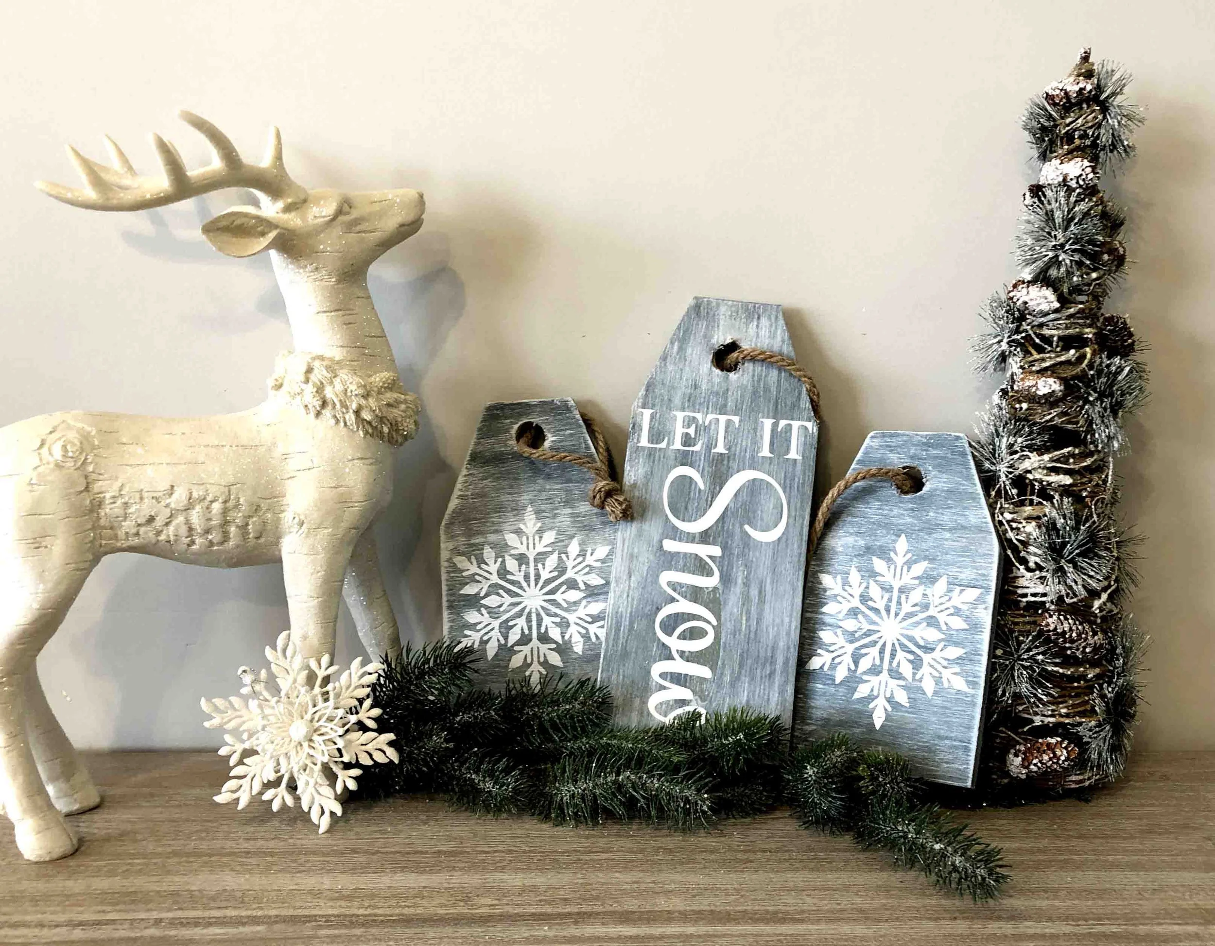 SANDWICH LIBRARY Adult Painting Class - December
