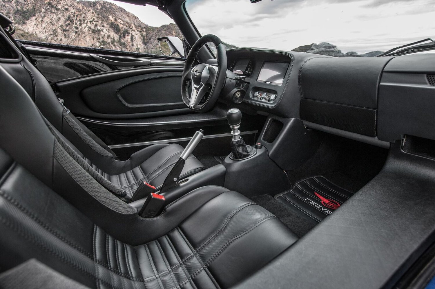 rezvani+beast+alpha+interior+picture.jpeg