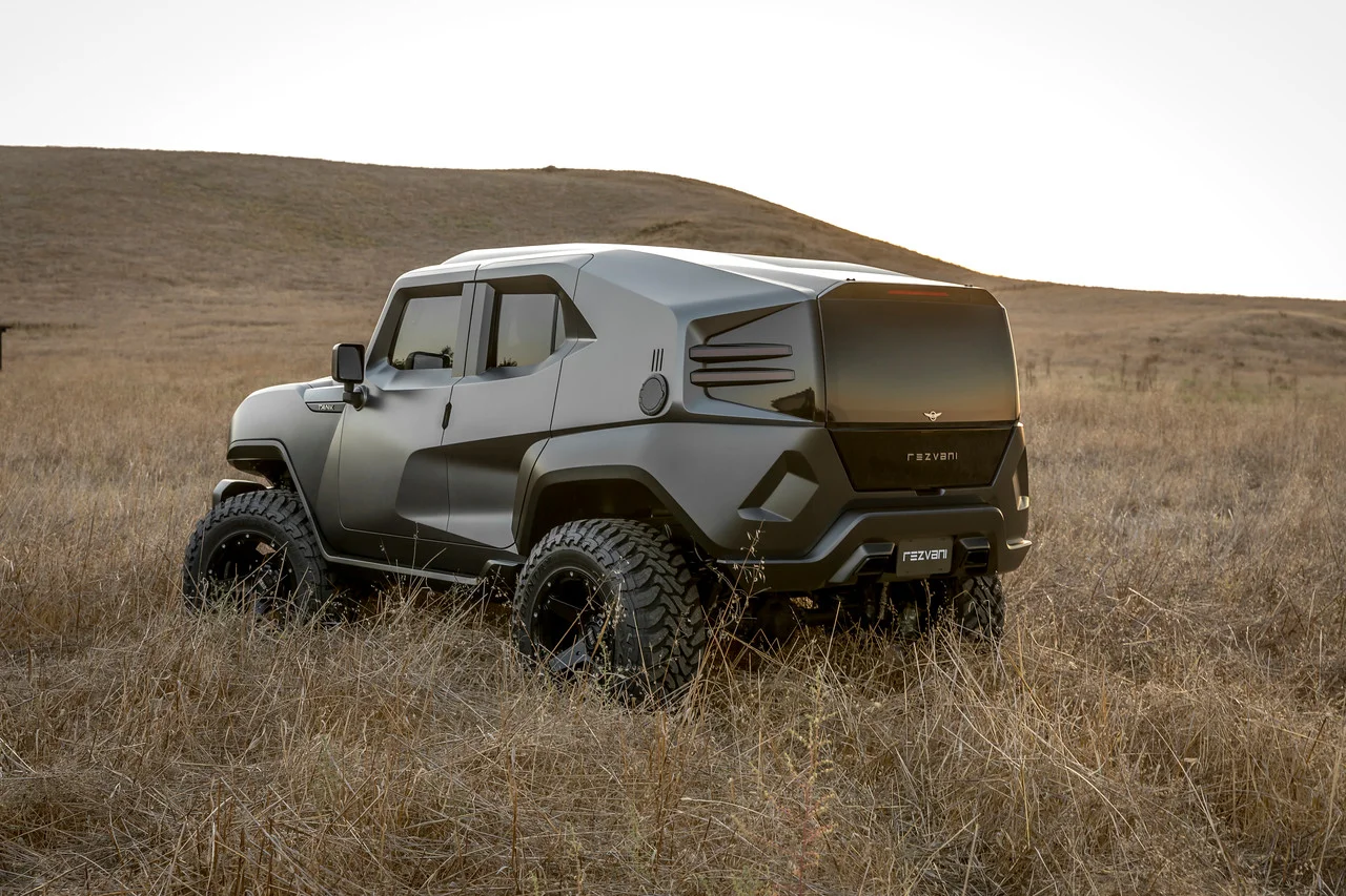 rezvani_motors_tank_rear_image2.jpg