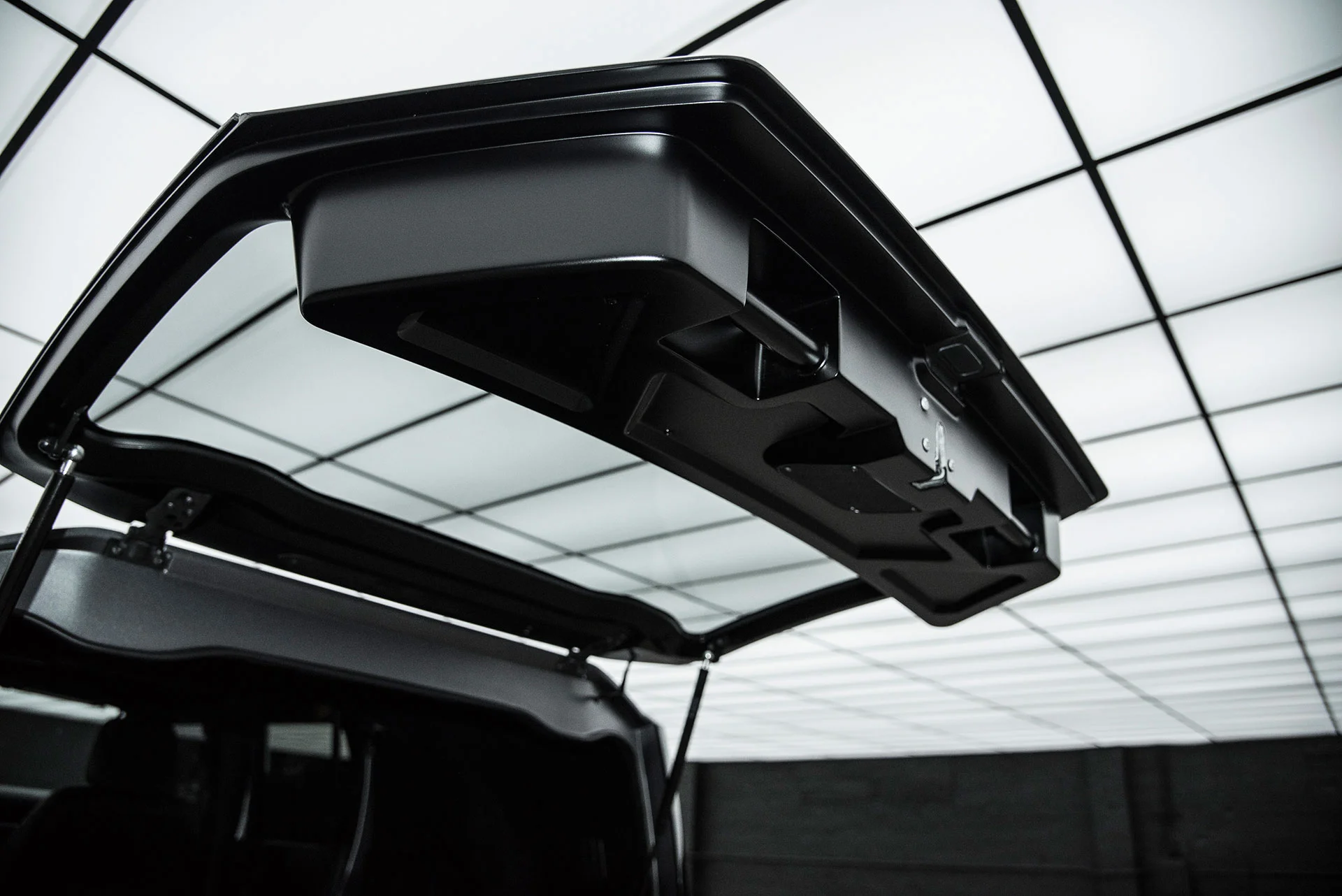 rezvani_tank_rear_door.jpg